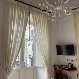 Deluxe Double or Twin Room City View